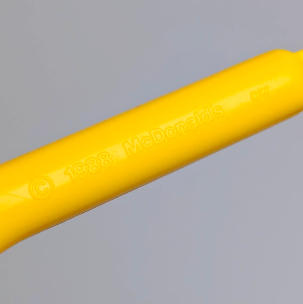 ☆ DEADSTOCK / VINTAGE1988 ☆【 McDonald's ( マクドナルド ) 】単品 toothbrush / 歯ブラシ / ロナルド・マクドナルド / ドナルド 〚アメリカン雑貨 アメトイ〛