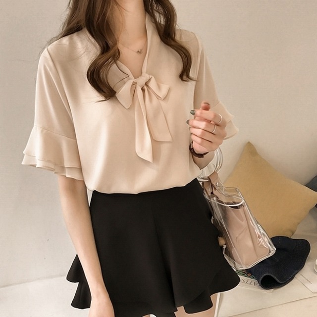 トップス シャツ ブラウス レディース 送料無料 3色 袖あり フレアスリーブ ベルスリーブ 長袖 襟付き リボン 大人可愛い上品 おしゃれ レトロ 大人女子 こなれ感 キュート ガーリー エレガント モダン 存在感 フォーマル とろみ感 S M L XL 2XL 白 ホワイト 黒 ブラック モノトーン ドット柄 水玉 春 秋 冬 10代 20代 30代 オフィス ビジネス OL 通勤 デート 女子会 パーティー イベント 着回し 普段使い 重ね着 お揃い 双子 韓国系 オルチャン 楽ちん インスタ映え