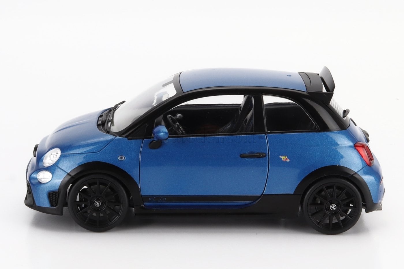 ミニカー 1/18 フィアット 500 アバルト SOLIDO 1/18 FIAT NUOVA 500