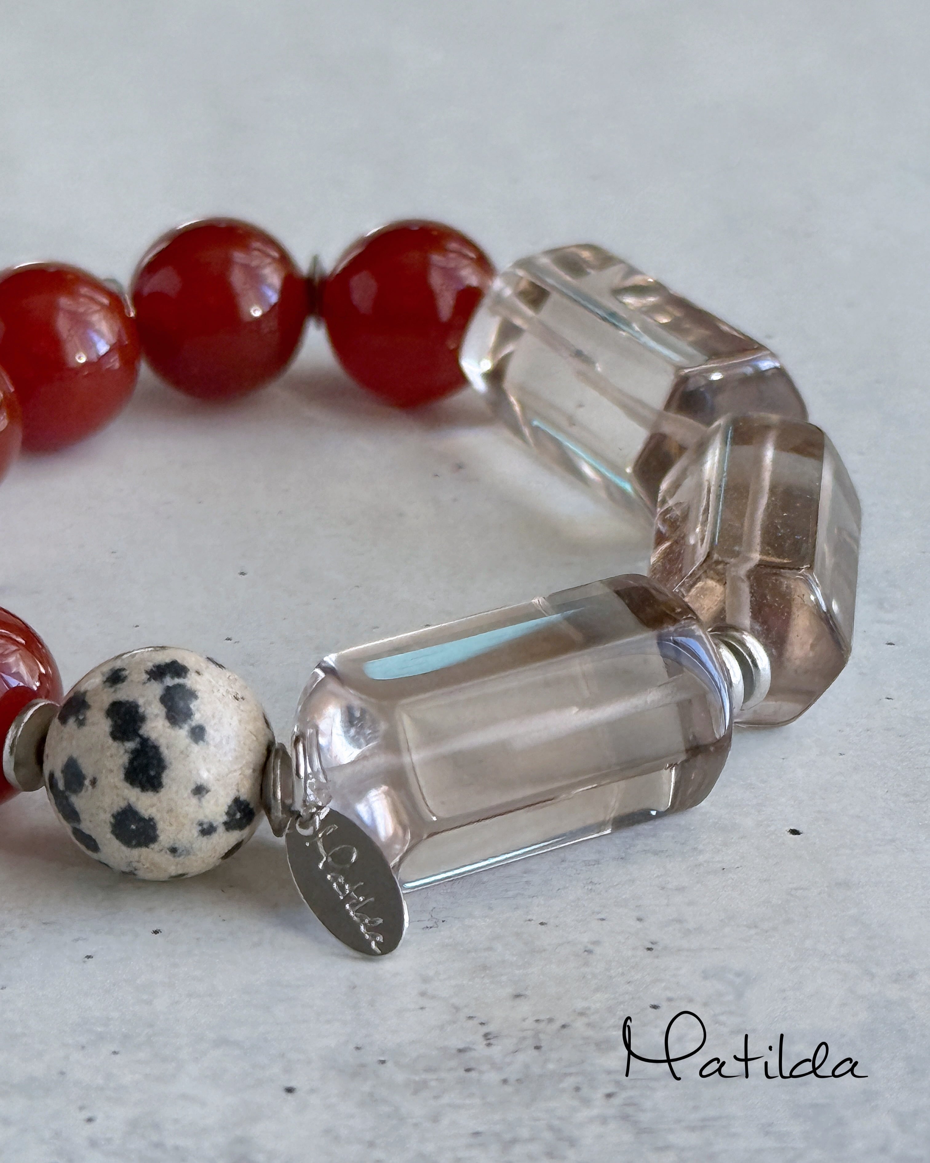 The 'Matilda' bracelet(レッドジェイド×スモーキークォーツ)