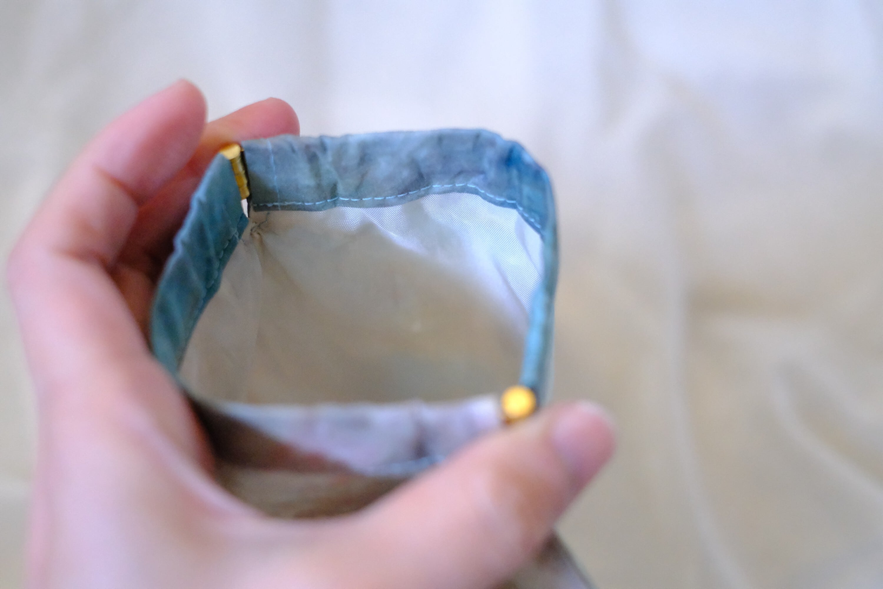 バネ口ポーチ　o-0530