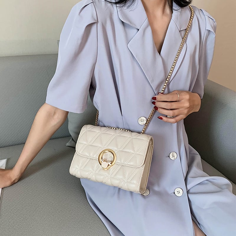 テクスチャスモールバッグ女性バッグ2020新しい波のファッションチェーンショルダーメッセンジャーバッグ野生刺繍小さな正方形のバッグ Tiancai_Wing_Bag4611563