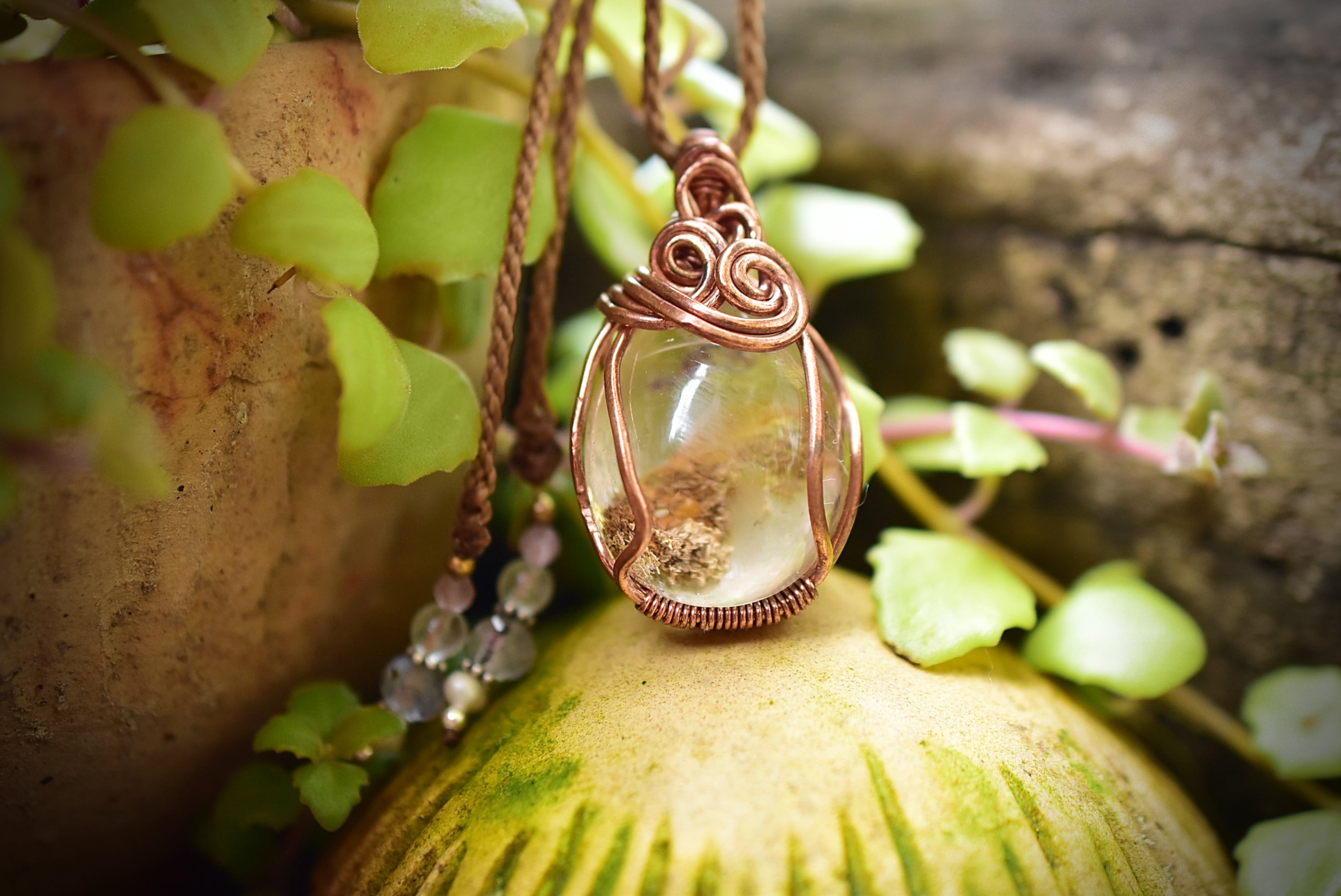 マクラメ　ガーデンクォーツ　もこもこ　ホワイト＆グリーン　ネックレス マクラメ ガーデンクォーツ もこもこ ホワイト＆グリーン ネックレス