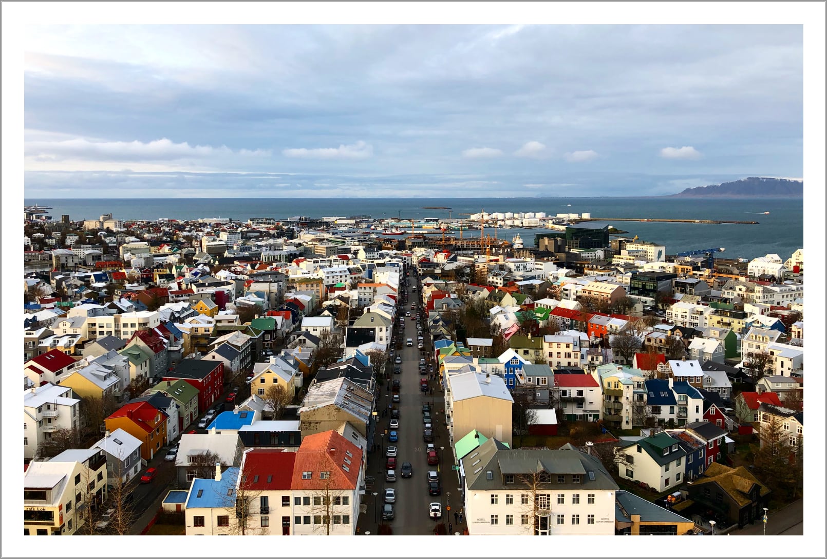 Reykjavik レイキャビク の町並み アイスランドの風景ポストカード 海外風景専門のポストカードショップ Elutas