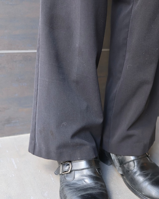 No-tuck straight slacks