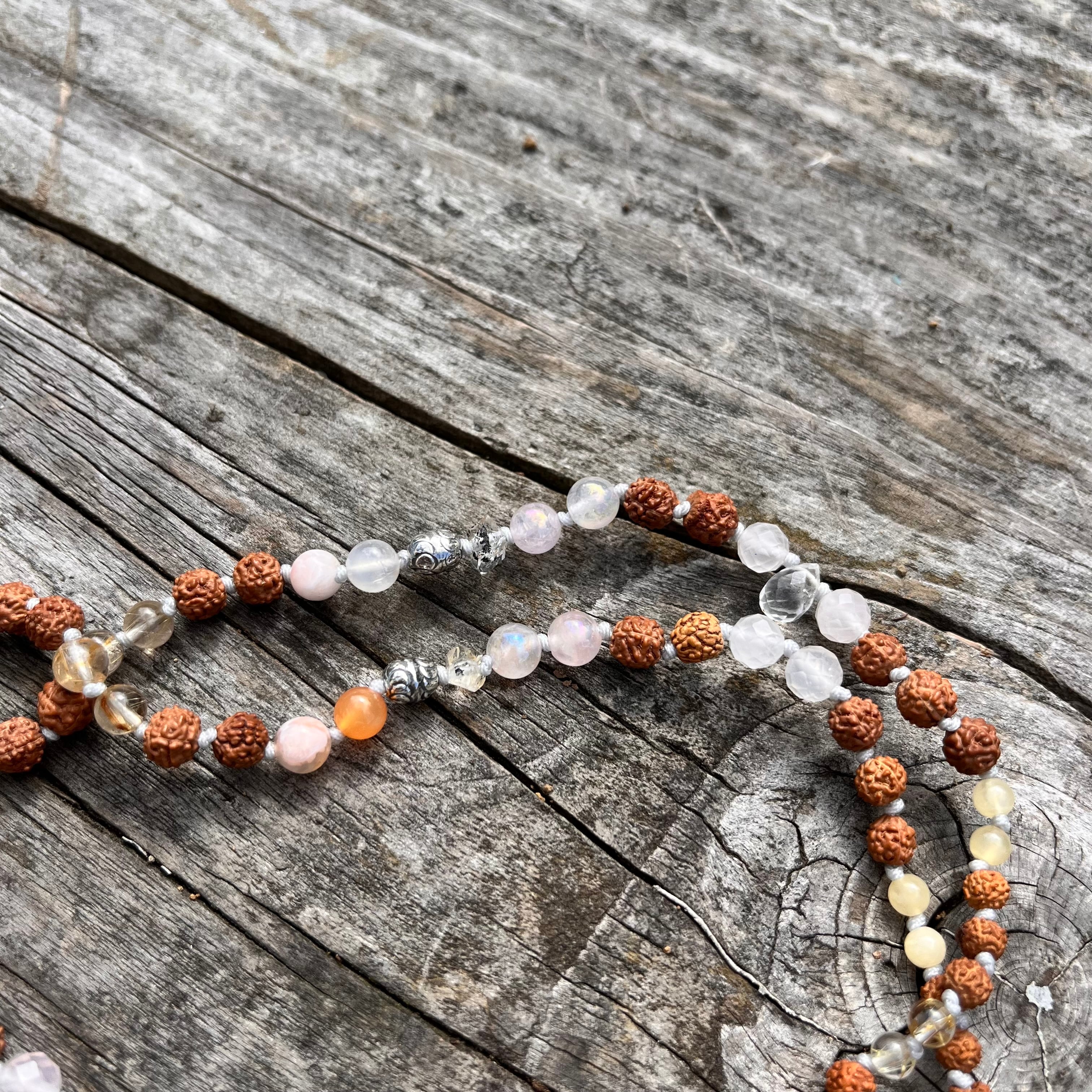 「サンレイ・マラ  」Sun ray mala