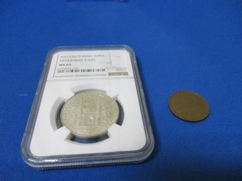 インド 1ルピー銀貨☆1920年（AH1338）／未使用／ハイデラバード／