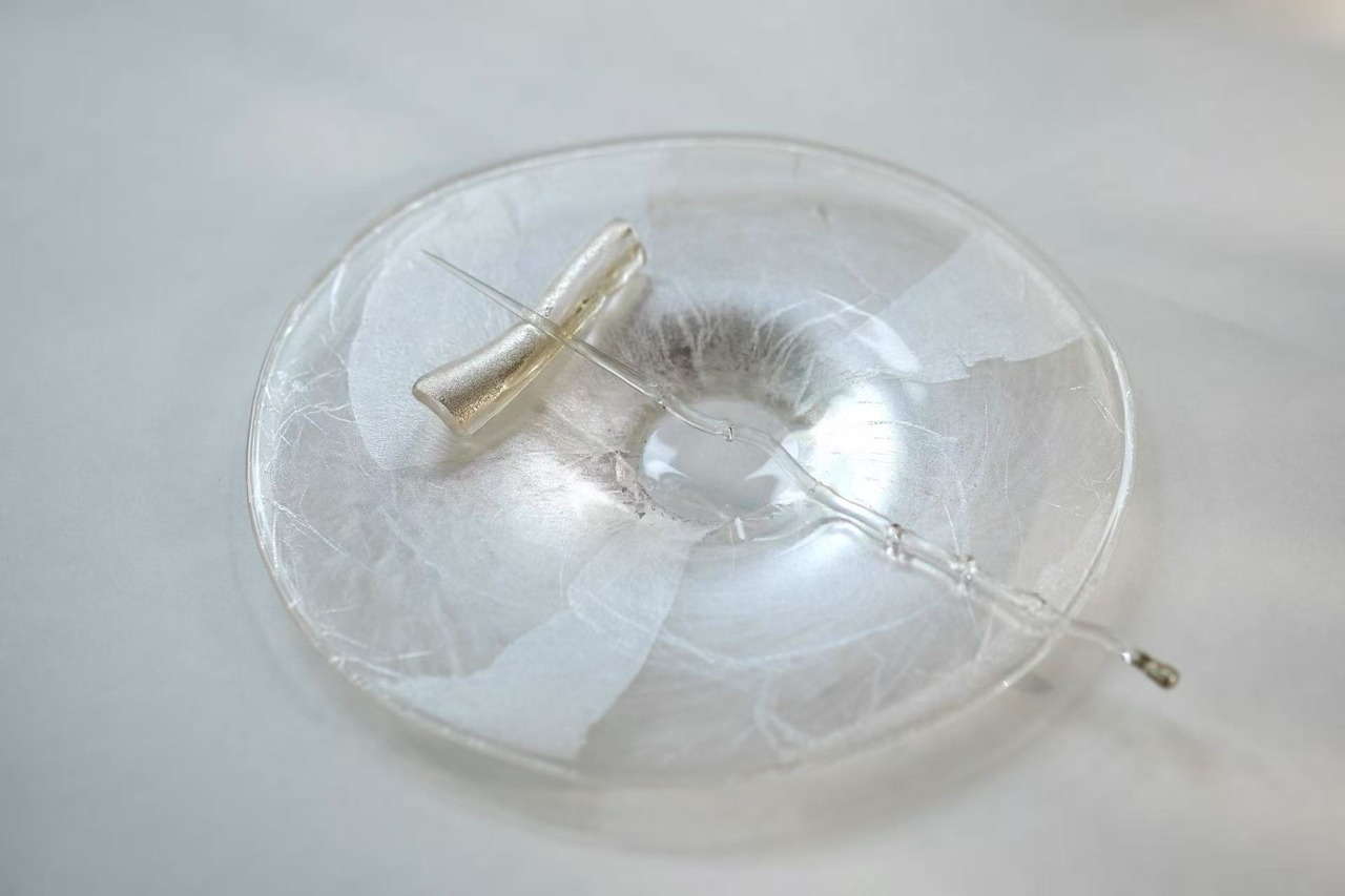 王沁 Wang Qin - 円皿 glass plate