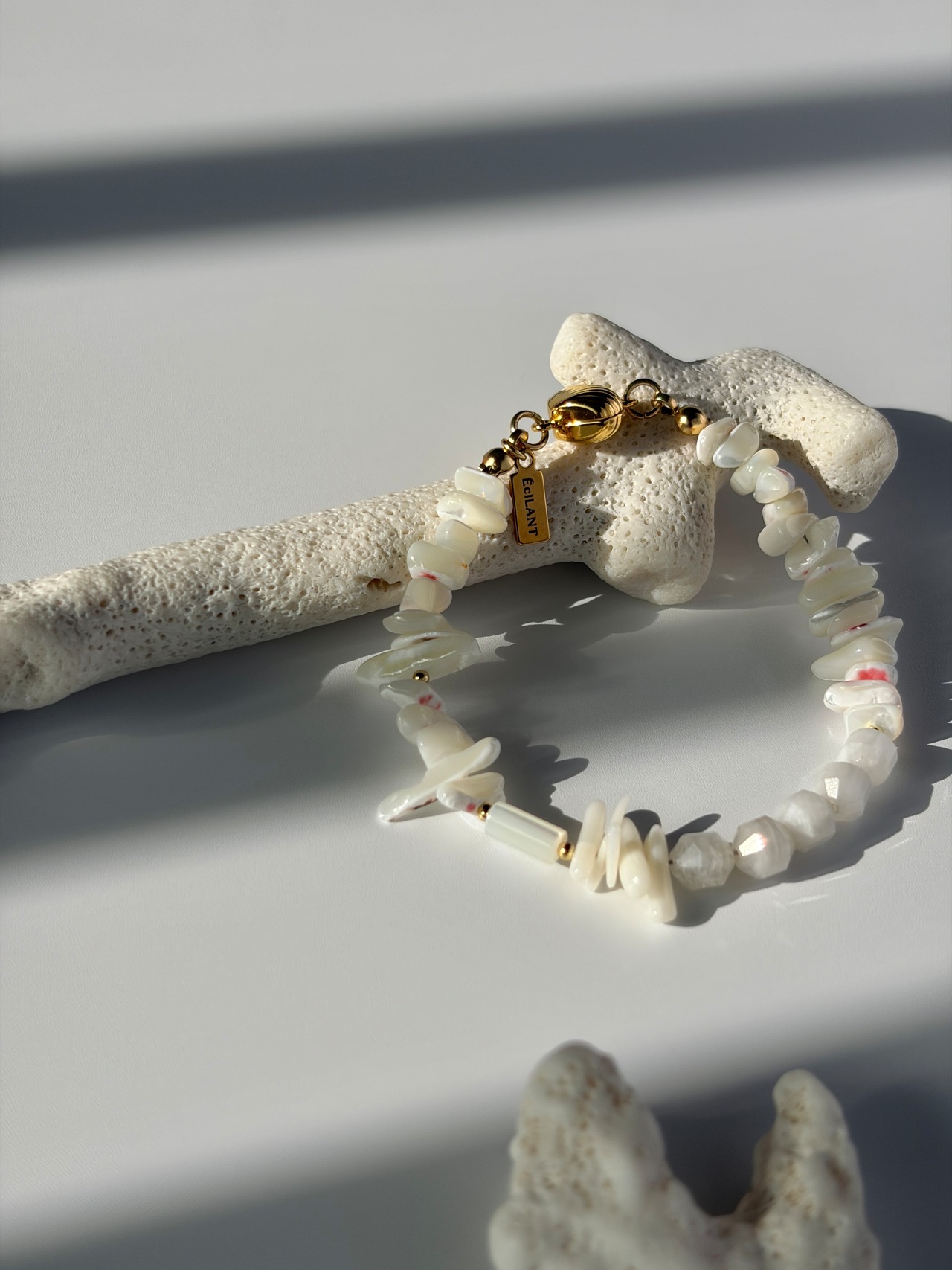 magnet bracelet | Shell Glow［GB040-WH］