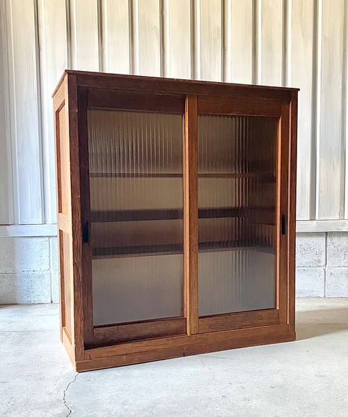 ゆらゆらガラスの収納棚[古家具]