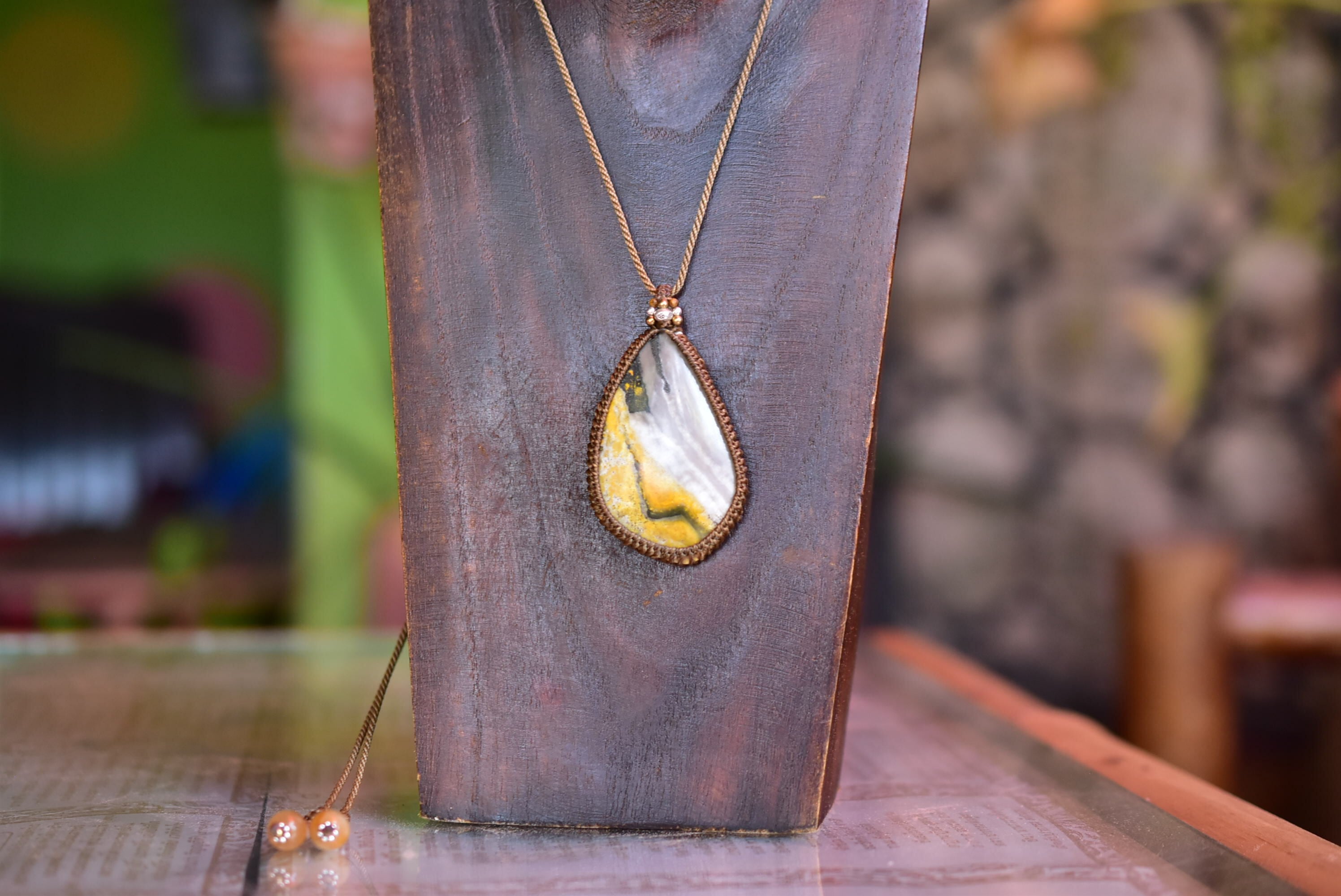 バンブルビージャスパー シンプル マクラメ ペンダント