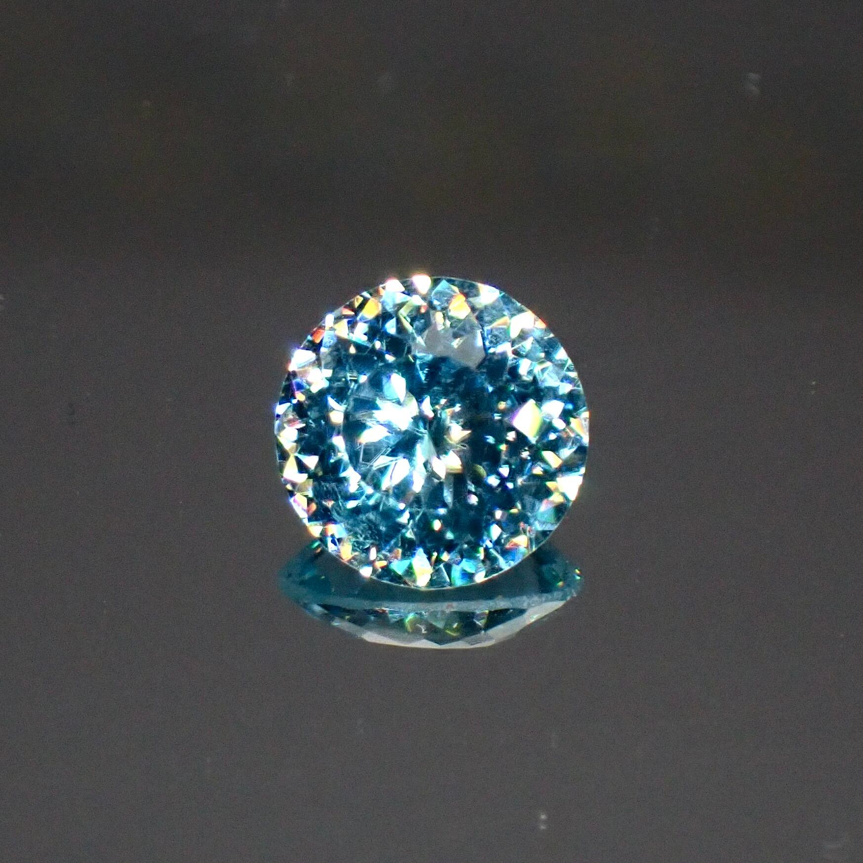 【Bright Brilliant Cut™️ “129 Facets” 】光を極める、究極の輝き 1.0ct 天然 ブルージルコン