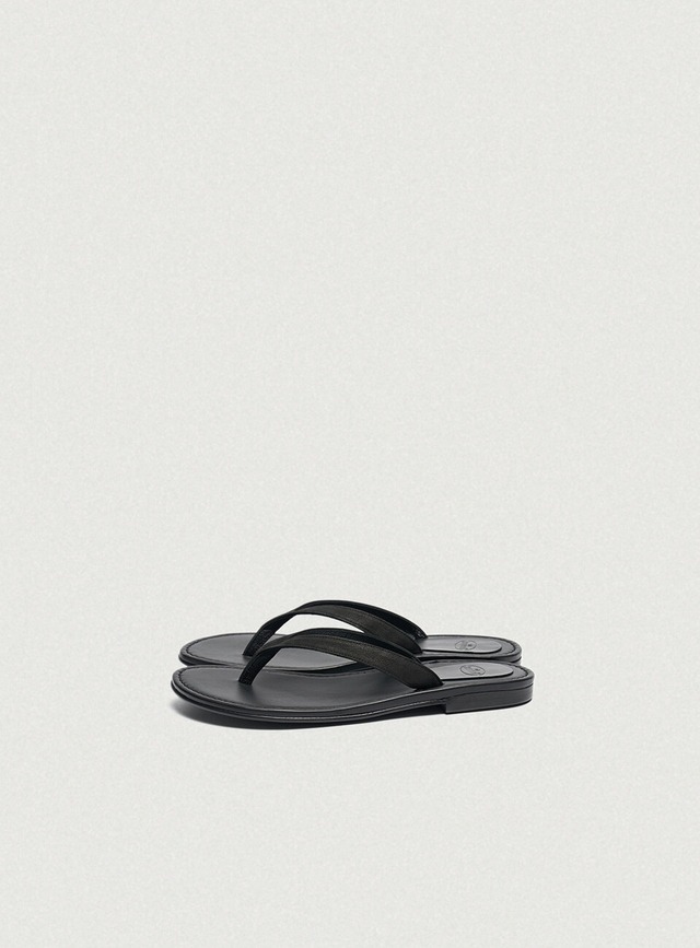[The Barnnet] Black Classic Flat Flip-Flops 正規品 韓国ブランド 韓国通販 韓国代行 韓国ファッション ザ バーネット ザバーネット 日本 店舗