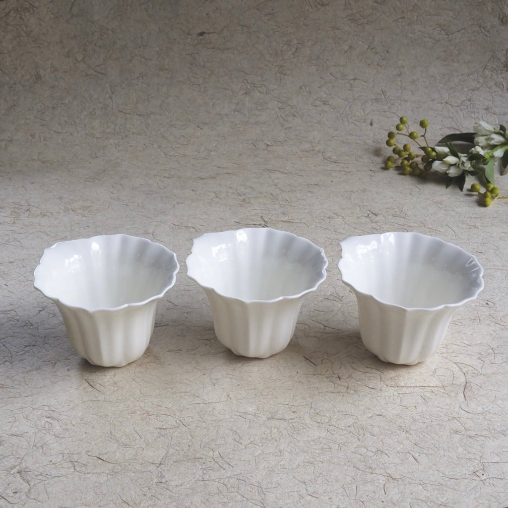 色原 昌希/白磁 6稜花茶海(片口)