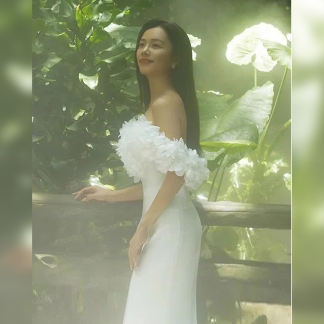 花 オフショルダー ウェディングドレス 花嫁 結婚式 前撮り 2次 花 オフショルダー ウェディングドレス 花嫁 結婚式 前撮り 2次