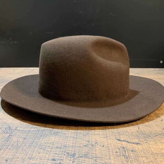 THE H.W DOG & CO. TRAVELERS RABBITE | STYLE FACTORY & CO