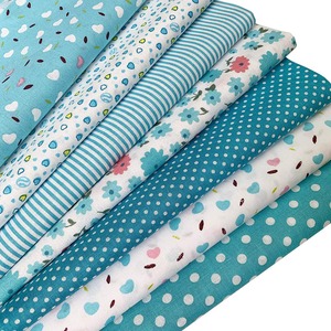 【在庫のみ】7枚 手芸用 花柄 カットクロス はぎれ 生地 布 パッチワーク用 DIY 手芸用品 50x50cm 棉混紡 布地セット (ライトブルー)