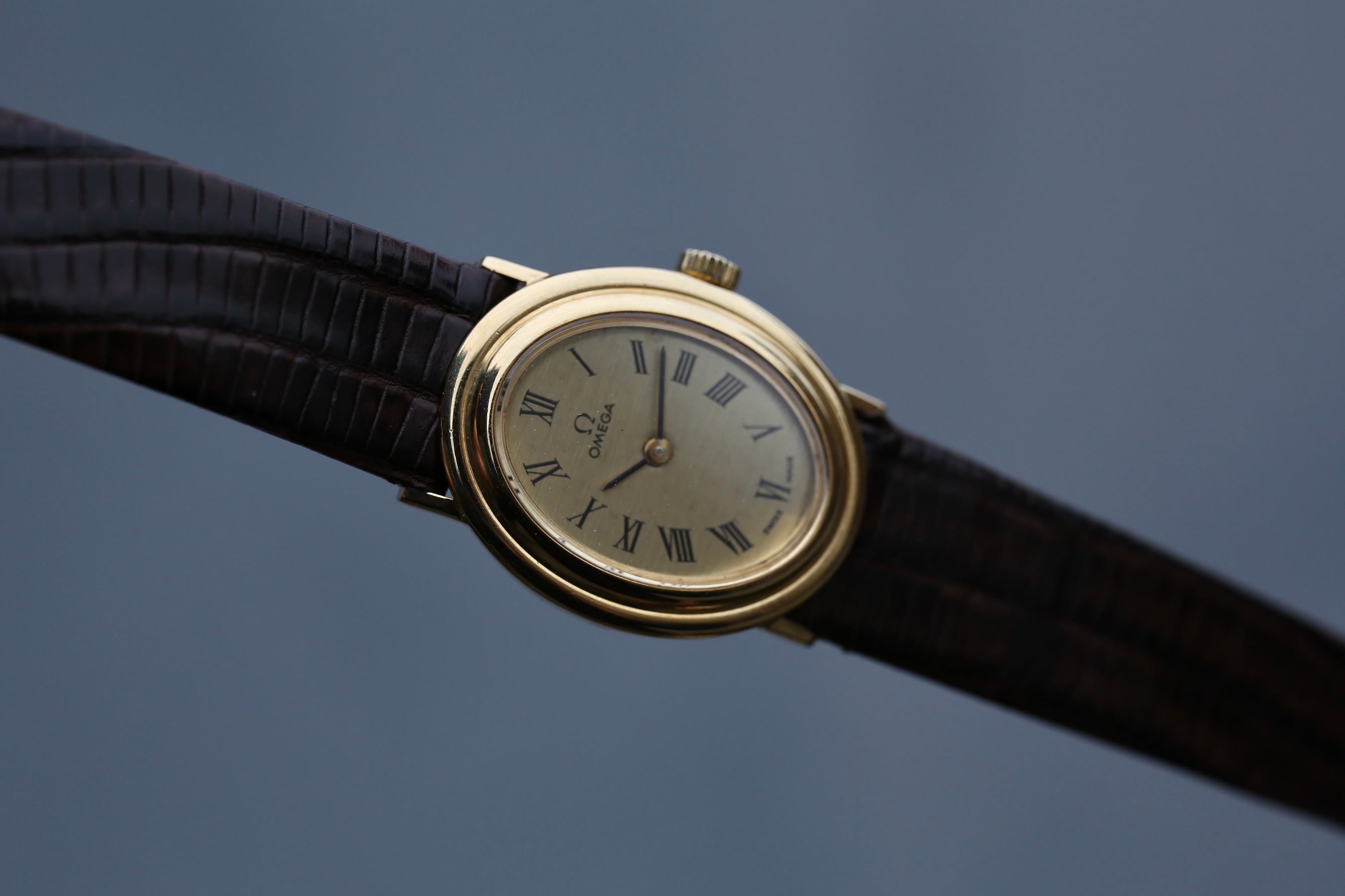 【OMEGA】1971年製 オメガ デビル ローマン オーバル型 18金無垢 レディースウォッチ 手巻き OH済み / De ville / Cal.625