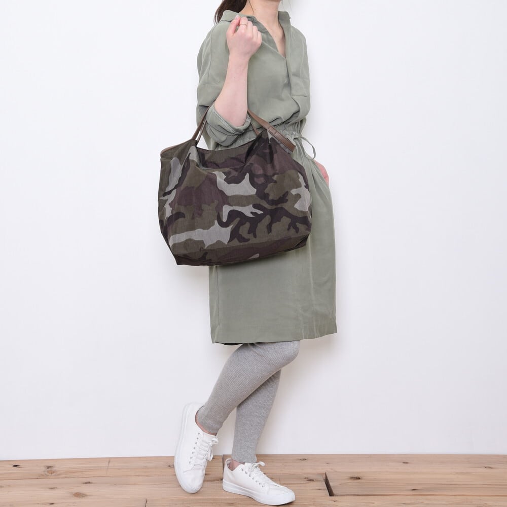 希少 メゾンタクヤ 大容量 トートバッグ カモフラ 迷彩柄 A4 B4 収納