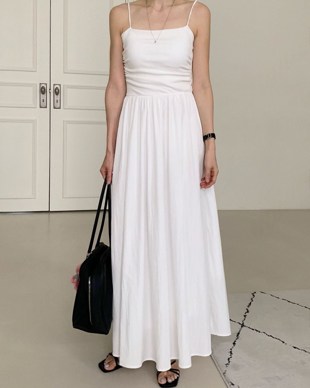 バックシャーリングキャミワンピース