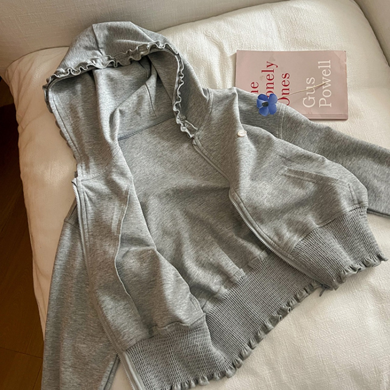 秋フリルデザイントスウェットジャケット