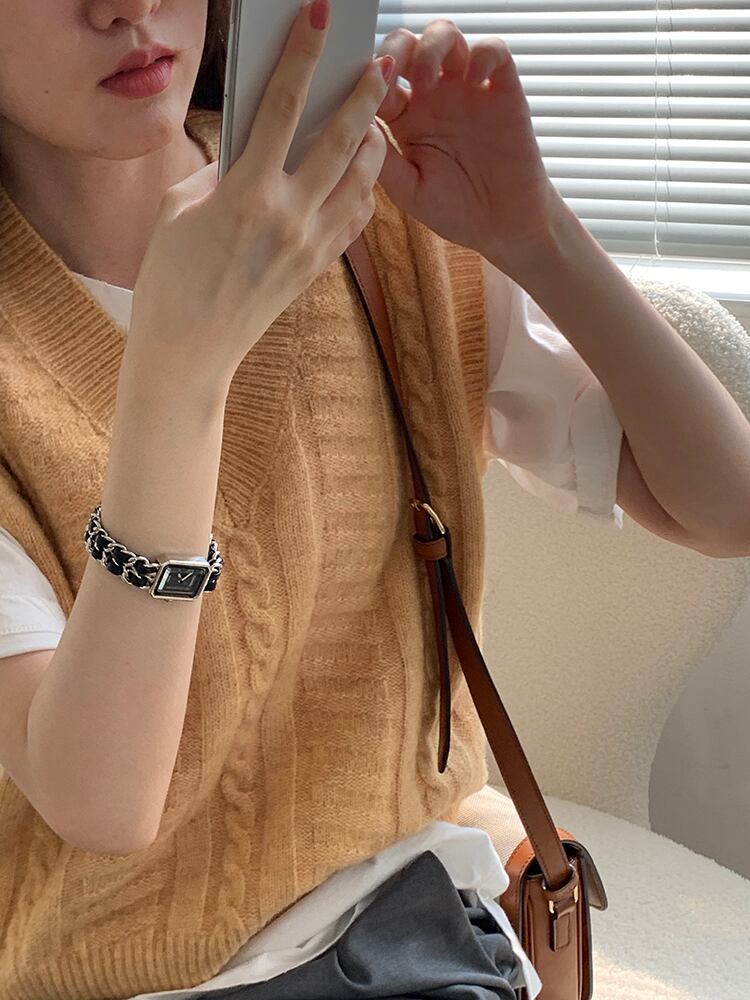 ニットショートノースリーブセーター オータムルーズVネック 半袖 ハーフスリーブ 秋物 ビッグFスモールZ韓国18771135385