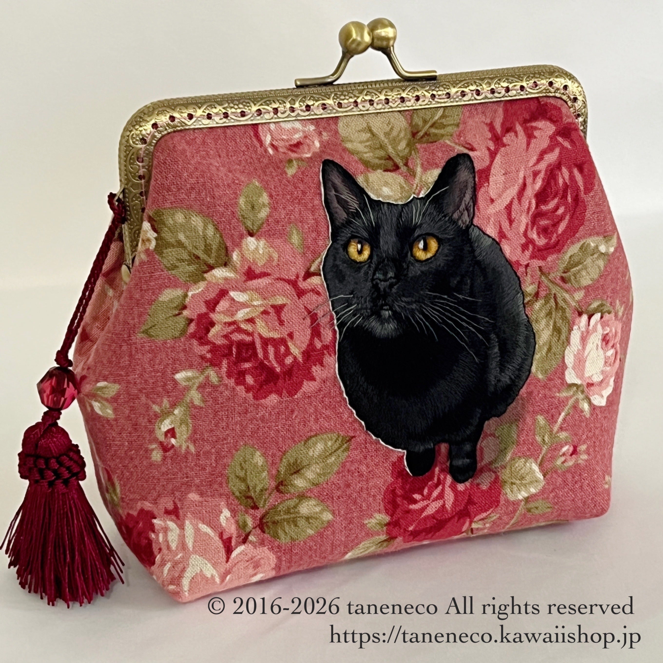 taneneco手刺繍『Rose noire-黒薔薇-』がま口ポーチ | Taneneco Shop