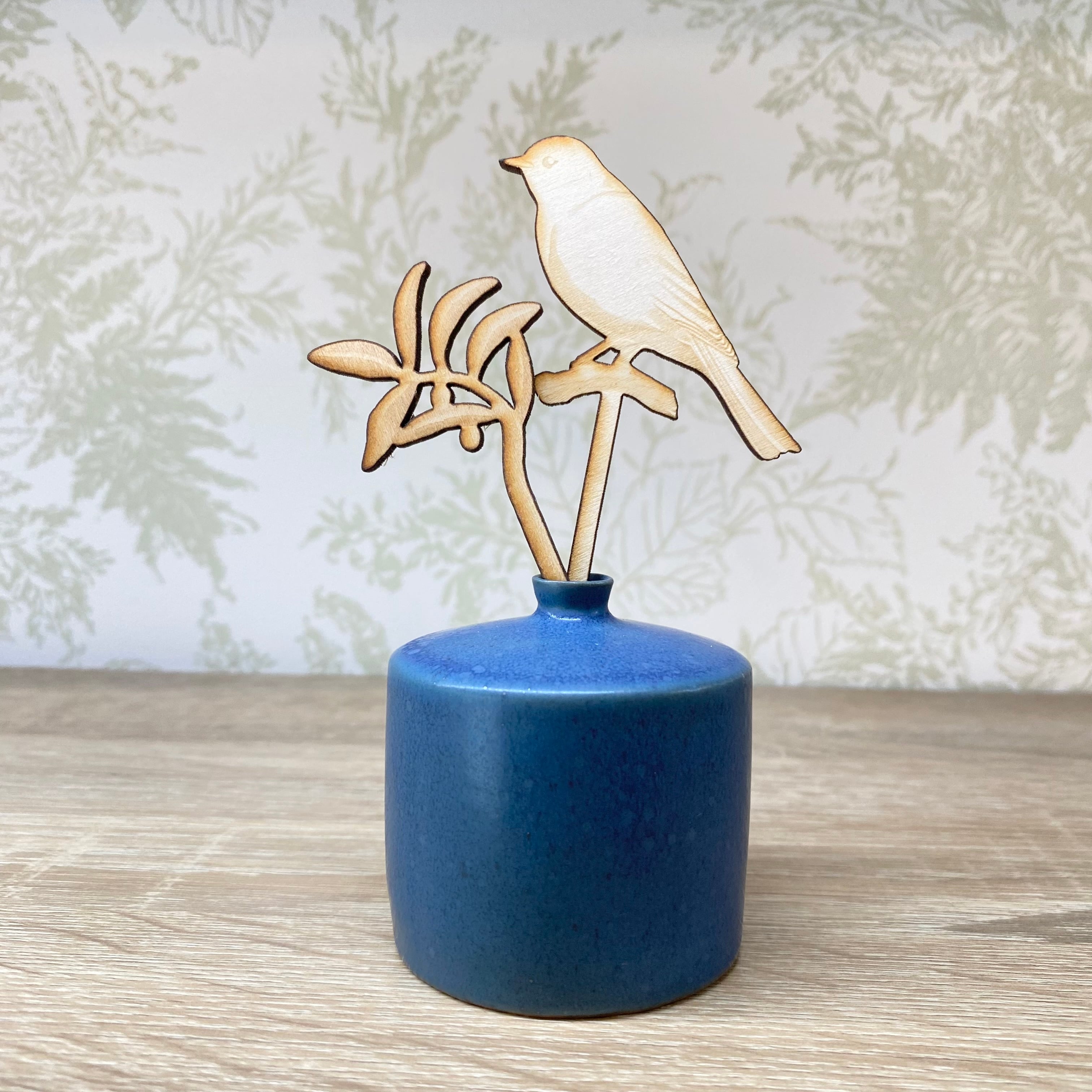 凛と佇む 一輪挿し／ブルー | 自分にやさしくなれるお店 amairo
