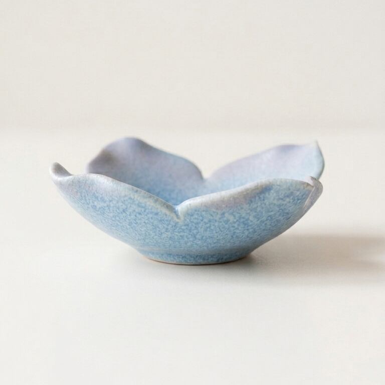 26 夏】紫陽花豆皿 (幅 6 cm)梅雨空 | TSUNE;田中恒子の器 オンライン
