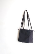 E R A. TAS FLAT KINCHAKU SMALL K045T