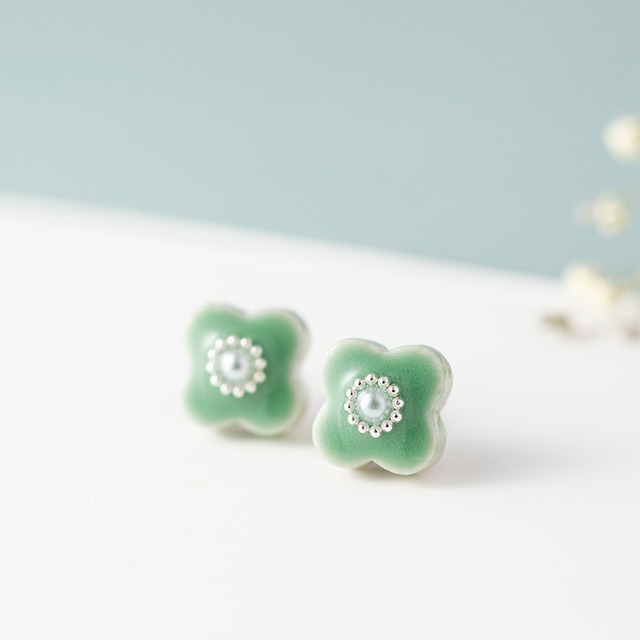 美濃焼陶器 小花 パール ピアス / イヤリング｜若菜