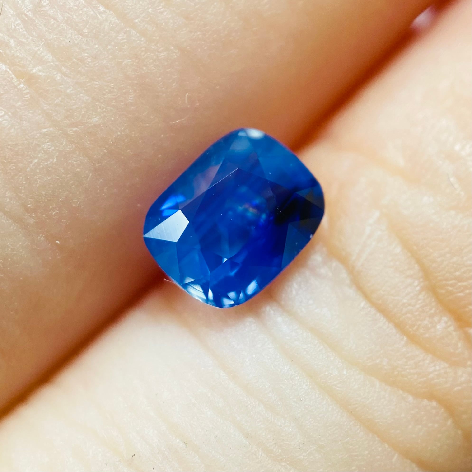 幻想的なシルキーブルーサファイア2