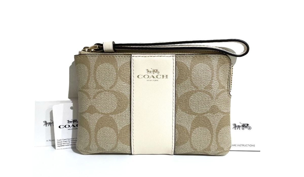 COACH コーチ シグネチャー ポーチ リストレット付 ライトカーキ 