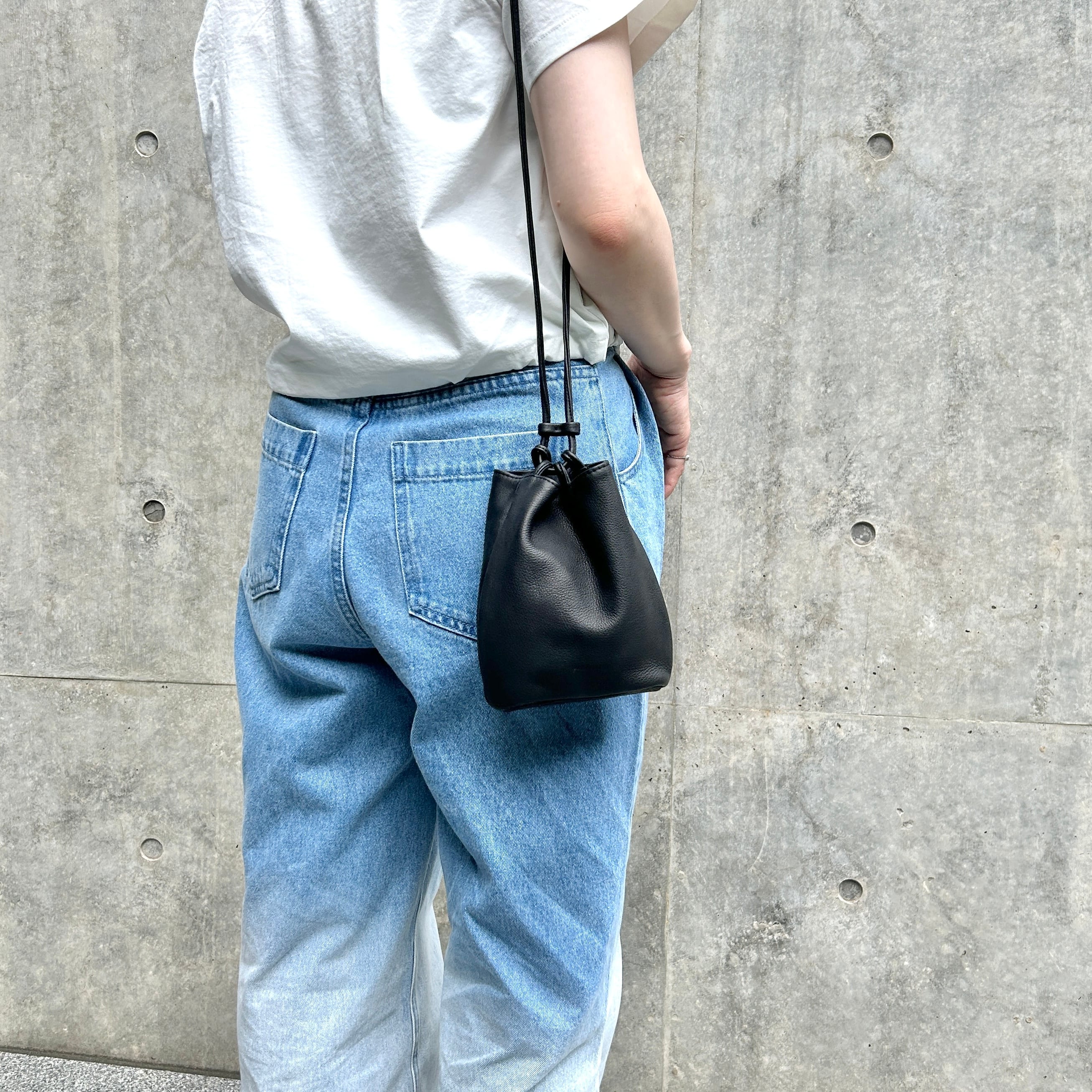 ドローストリングショルダーバッグS / サステナブルレザー（国産本牛革