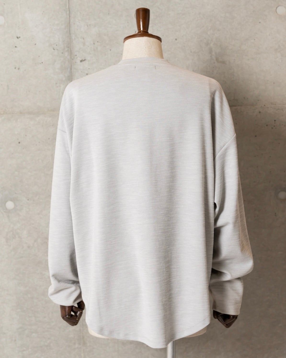 Multi Button Henley Neck L/S Cut sew［23B004AMY］ | AMUY TRYSBAY