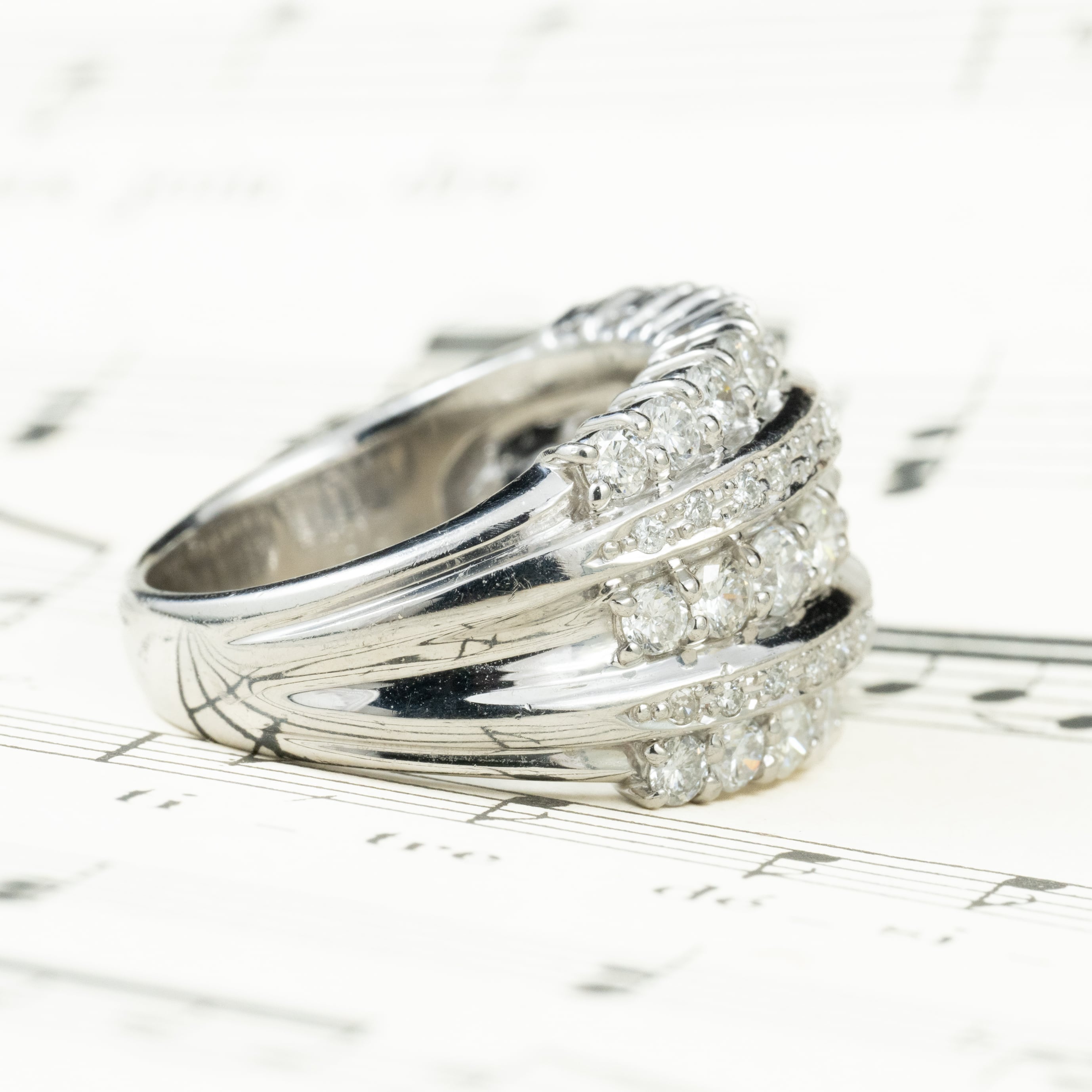 ダイヤモンドリング 2.05ct Pt900 プラチナ 幅広 ゴージャスデザイン