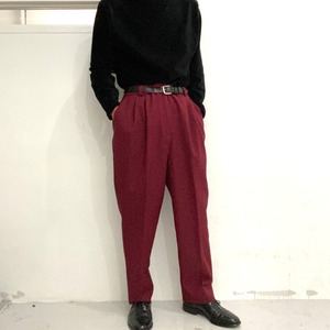 2tuck slacks burgundy