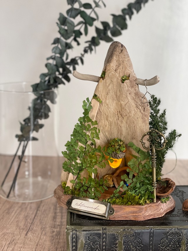 アクセサリースタンド　小人の住処　コビトノスミカ