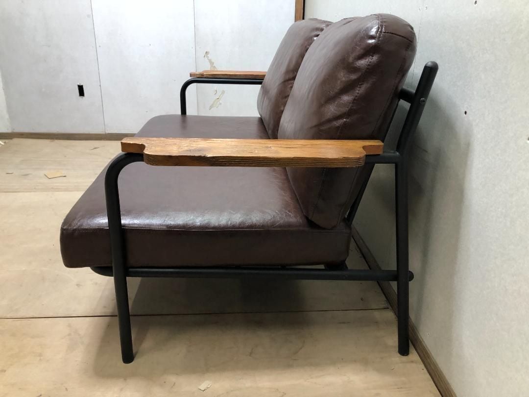 ソフトレザー 鉄脚 2人掛け ソファ 肘付き 75050-1-010 | みなと屋本舗