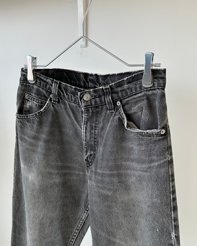 -Levi's- Vintage 90s W30L32 550 Black Denim Pants made in USA