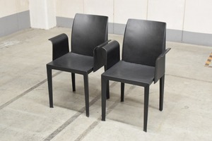 イタリア製 Poltrona Frau 50万「LOLA/ローラ」2脚セット ダイニングチェア 本革 ピエルルイージ・チェッリ アーム ポルトローナフラウ【中古家具/中古インテリア/USED家具ユーズド家具/リサイクル】