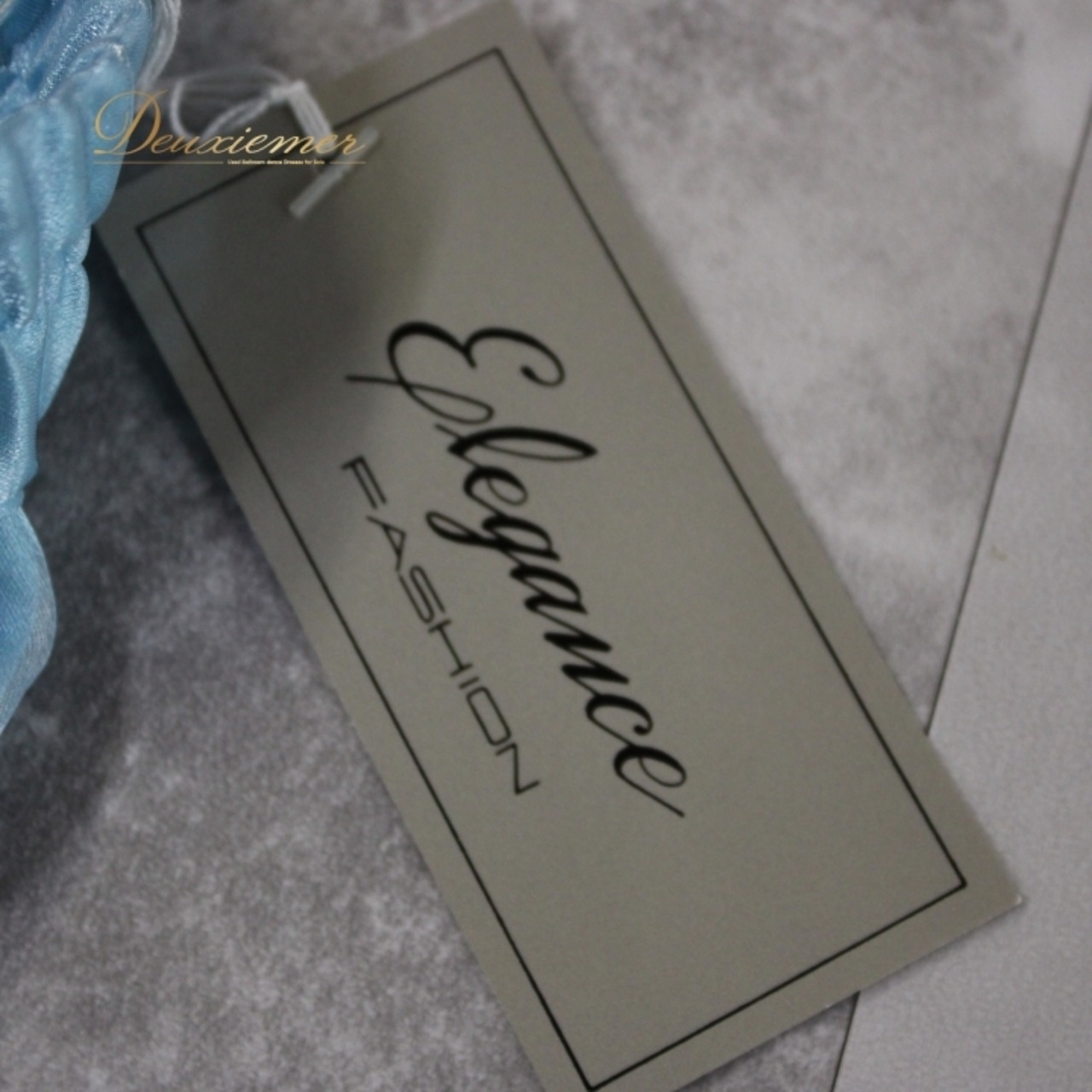 社交ダンス 衣装 スタンダード スカート レッスンウェア オールシーズン Elegance FASHION 無地 シンプル 透け感 清楚 ライトブルー 美しい スカート丈80.5cm ウエスト29.5cm 光沢感 ポリエステル 日本製 おしゃれ シンプルデザイン 軽やか 軽やかさ 夏用 伸縮性 透け感あり