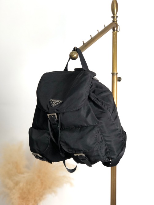 PRADA プラダ バックパック ブラック トライアングルロゴ ナイロン フロントバックル vintage ヴィンテージ オールド ku8tbi