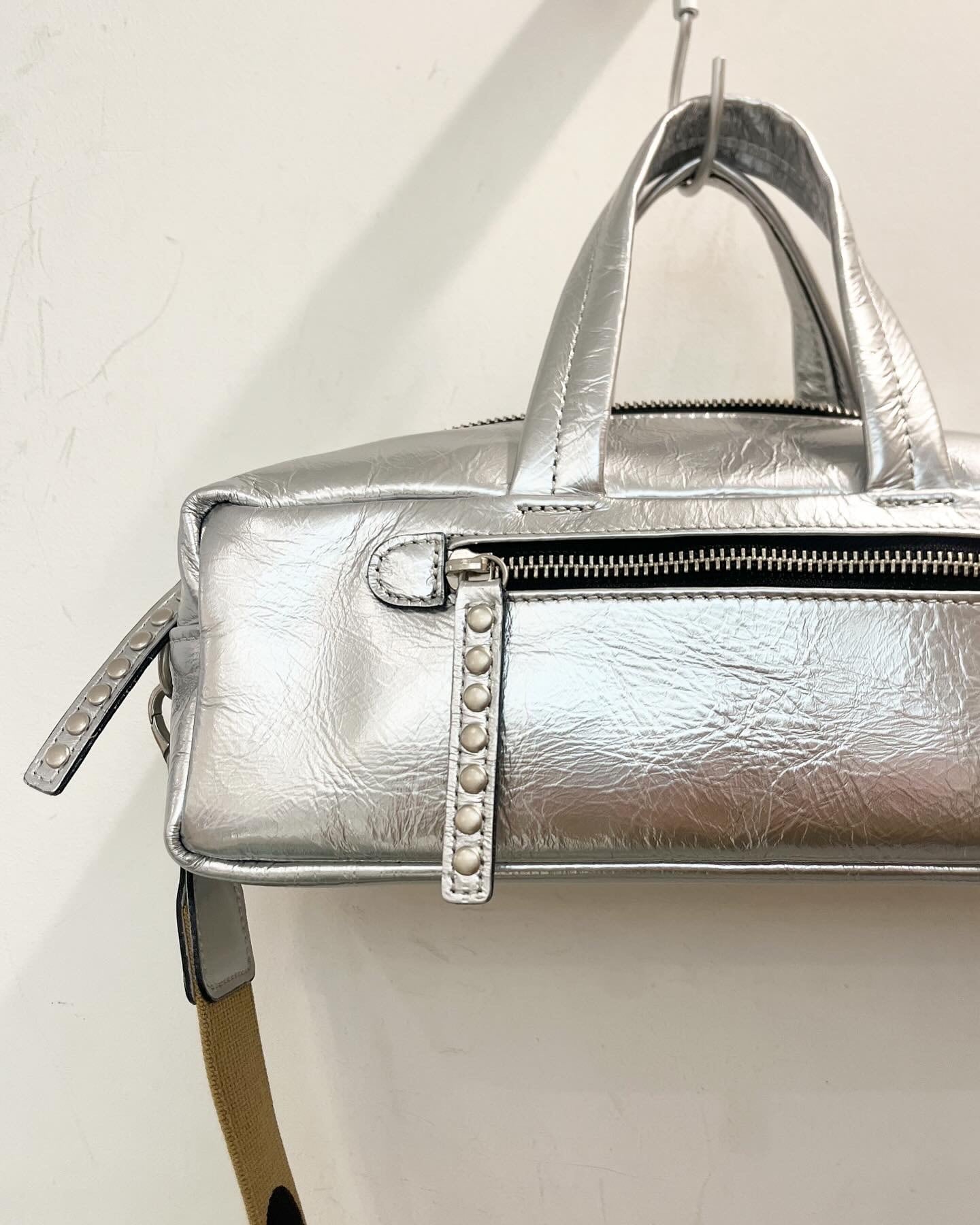 再入荷！DEUX MILLE ドゥミル 2wayエナメル横長ボストン[SILVER] | Pay ID