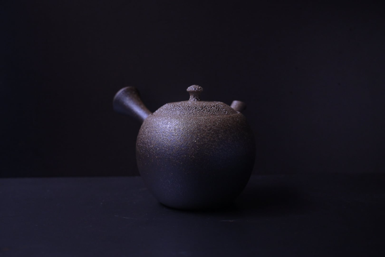 藤田徳太 煌釉丸型急須 | 鎌倉倶楽部 茶寮