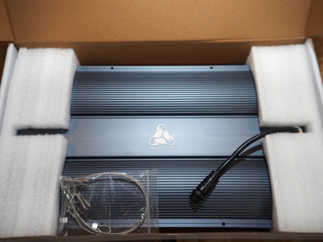 ◇ Helios Green LED PRO HGP-101 ／ 広域照射植物育成ライト