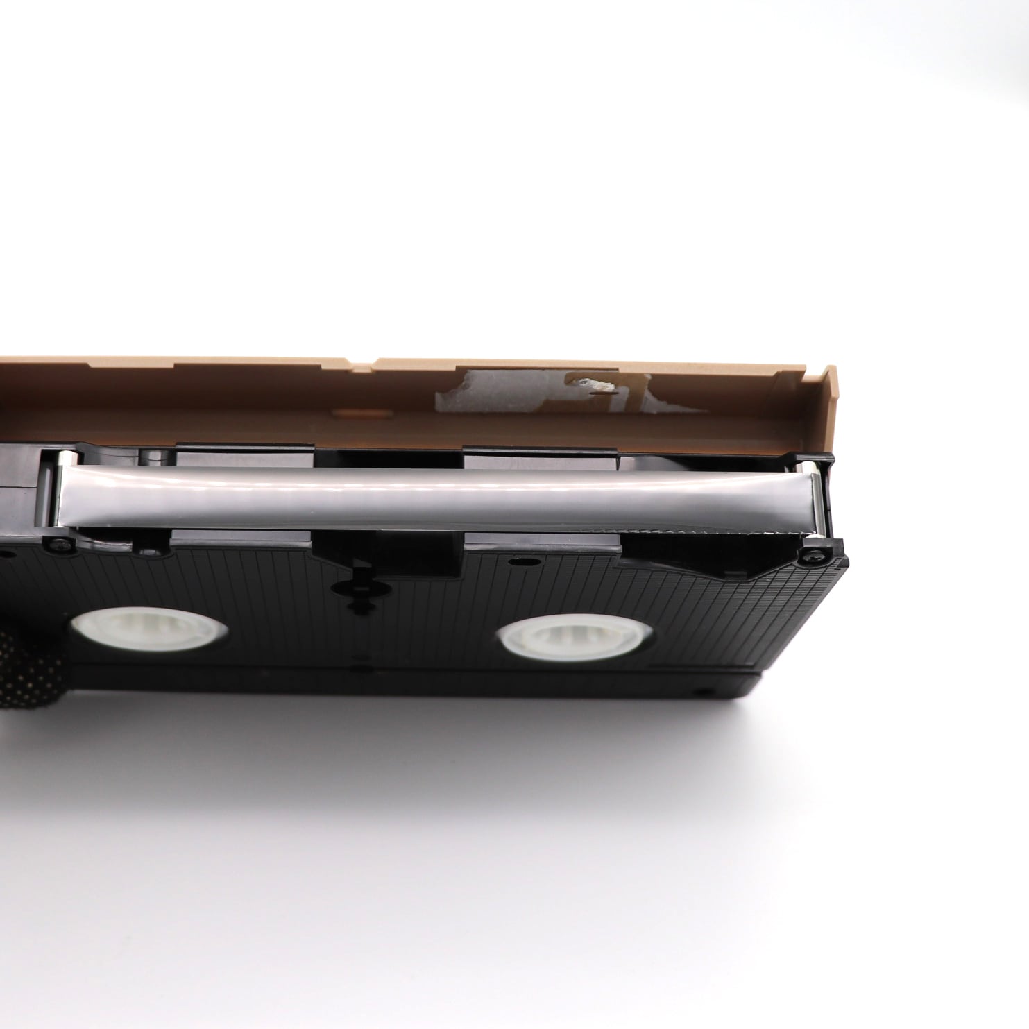 ａｉーｏｕ(アイオー）ＶＨＳビデオ Amazon.co.jp: ![ai-ou] [VHS] : 柴田恭兵, 堤ユキヒコ, 柴田恭兵