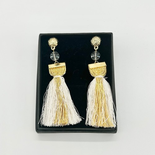 715-1008 帯地めピアス　