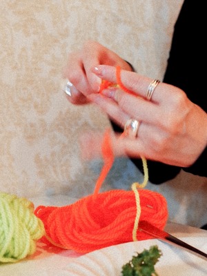 alanda_no: CH CUFF + JEWELRY MAT– Hand-knit