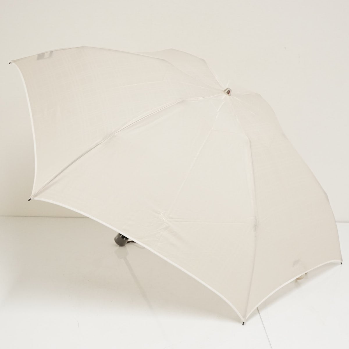 折りたたみ傘 BURBERRY バーバリー USED品 晴雨兼用 チェック ライト